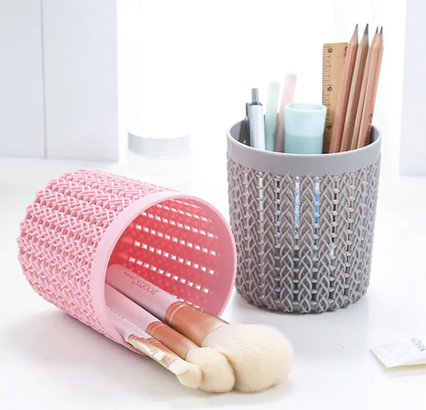 Multifunctional Round Pen Holder for Office Supplies